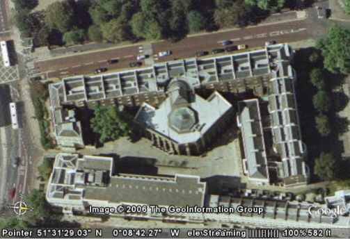 Google Earth/Geoinformation satellite image, 2001, showing Peto Place and rear of Nash terrace at Park Square East, London