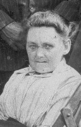 Sarah-Ann Jordan nee Wood, circ 1910-11